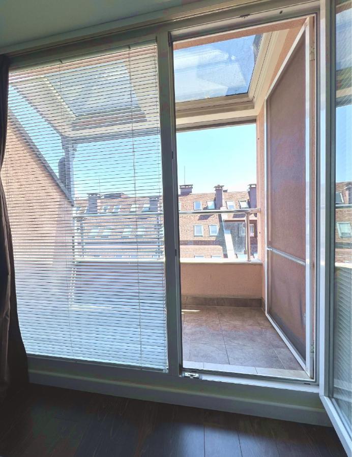 Unique Luxurious Jacuzzi Penthouse Duplex In City Center! 2 Baths! Free Parking! Sófia Exterior foto