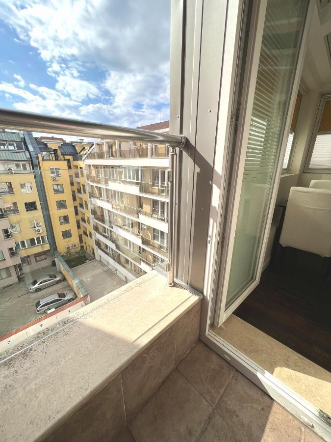 Unique Luxurious Jacuzzi Penthouse Duplex In City Center! 2 Baths! Free Parking! Sófia Exterior foto